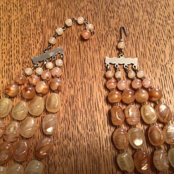 NECKLACE, 4 Strands, AMBER & CHAMPAGNE COLOR BEADS - Picture 3 of 8